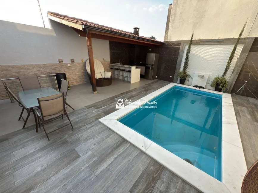 Foto 2 de Casa com 3 quartos à venda, 220m2 em Jardim Luciara, Guarulhos - SP