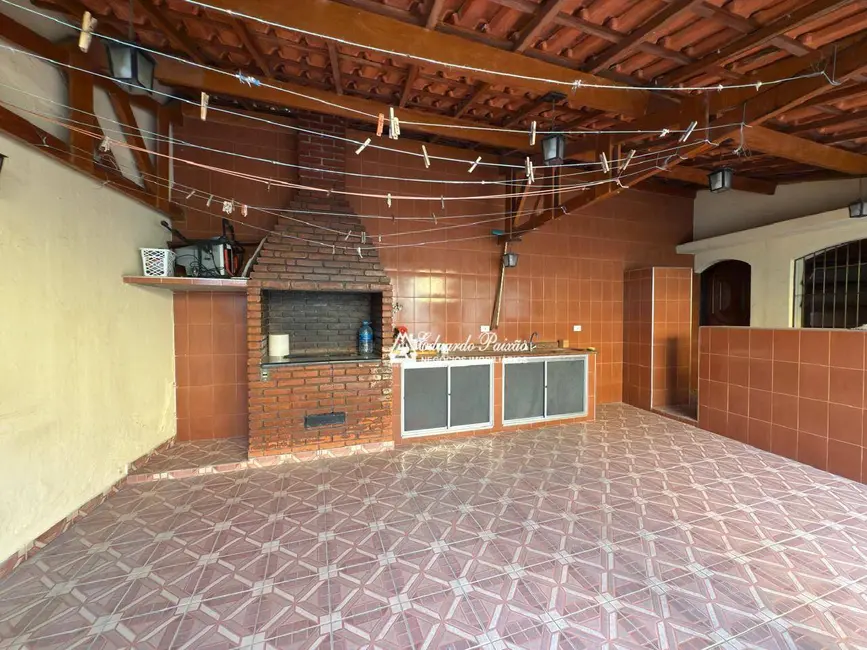 Foto 6 de Casa com 4 quartos à venda e para alugar, 340m2 em Vila Galvão, Guarulhos - SP