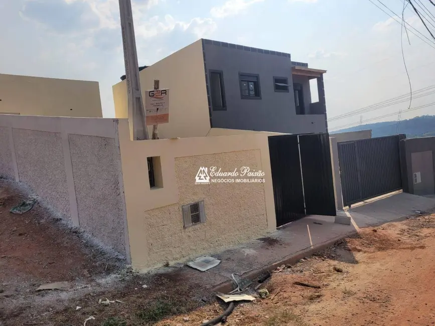 Foto 1 de Sobrado com 3 quartos à venda, 350m2 em Santana De Parnaiba - SP