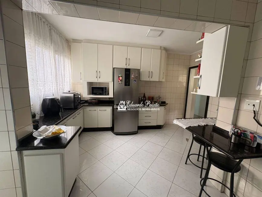Apartamento com 4 quartos para alugar, 251m2 em Macedo, Guarulhos - SP - imagem 5 Foto 5 de Apartamento com 4 quartos para alugar, 251m2 em Macedo, Guarulhos - SP