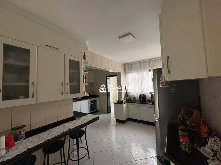 Apartamento com 4 quartos para alugar, 251m2 em Macedo, Guarulhos - SP - imagem 6 Foto 6 de Apartamento com 4 quartos para alugar, 251m2 em Macedo, Guarulhos - SP