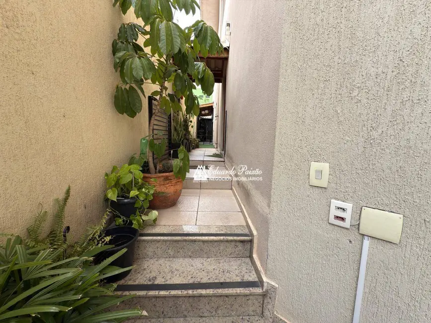 Sobrado com 3 quartos à venda, 150m2 em Jardim Gopoúva, Guarulhos - SP - imagem 3 Foto 3 de Sobrado com 3 quartos à venda, 150m2 em Jardim Gopoúva, Guarulhos - SP