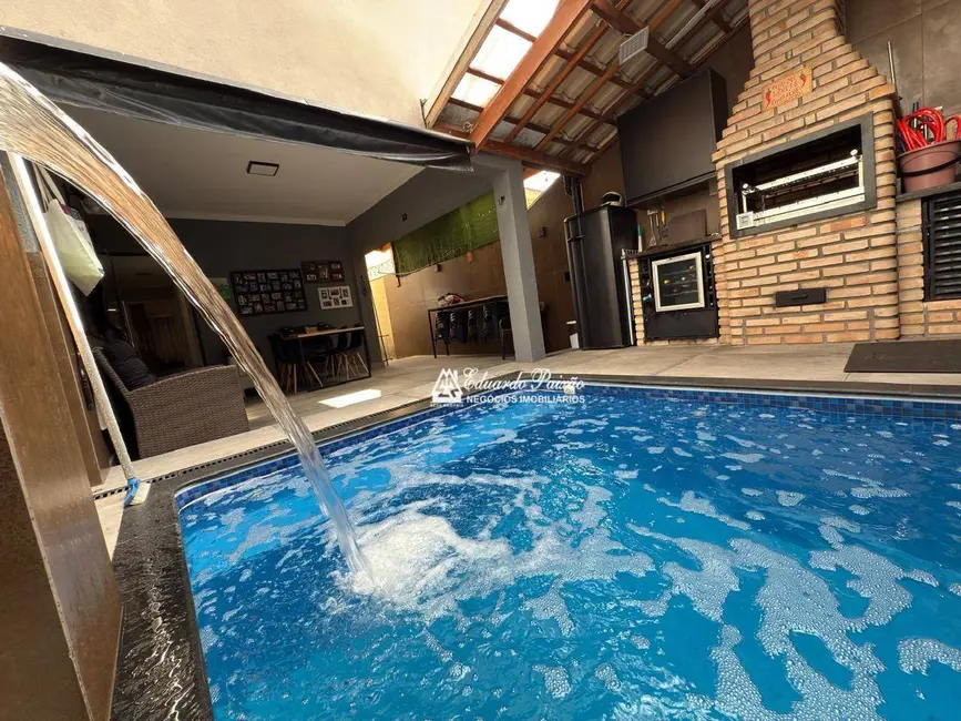 Sobrado com 3 quartos à venda, 150m2 em Jardim Gopoúva, Guarulhos - SP - imagem 1 Foto 1 de Sobrado com 3 quartos à venda, 150m2 em Jardim Gopoúva, Guarulhos - SP