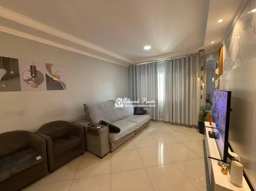 Sobrado com 3 quartos à venda, 150m2 em Jardim Gopoúva, Guarulhos - SP - imagem 6 Foto 6 de Sobrado com 3 quartos à venda, 150m2 em Jardim Gopoúva, Guarulhos - SP