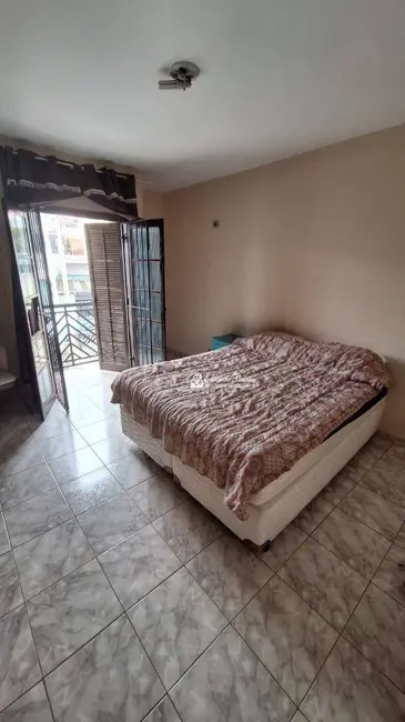 Sobrado com 2 quartos à venda, 125m2 em Jardim Santa Cecília, Guarulhos - SP - imagem 9 Foto 9 de Sobrado com 2 quartos à venda, 125m2 em Jardim Santa Cecília, Guarulhos - SP