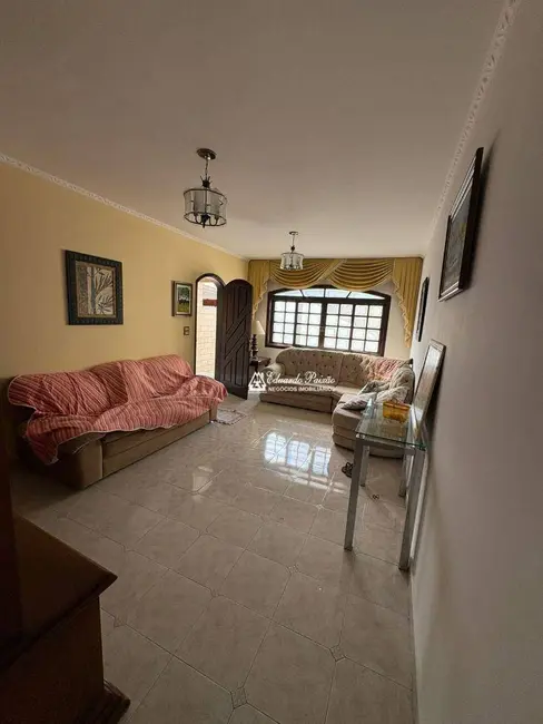 Sobrado com 2 quartos à venda e para alugar, 125m2 em Parque Continental II, Guarulhos - SP - imagem 5 Foto 5 de Sobrado com 2 quartos à venda e para alugar, 125m2 em Parque Continental II, Guarulhos - SP