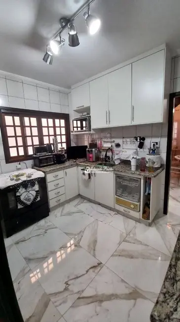 Casa com 3 quartos à venda, 125m2 em Jardim Maia, Guarulhos - SP - imagem 7 Foto 7 de Casa com 3 quartos à venda, 125m2 em Jardim Maia, Guarulhos - SP