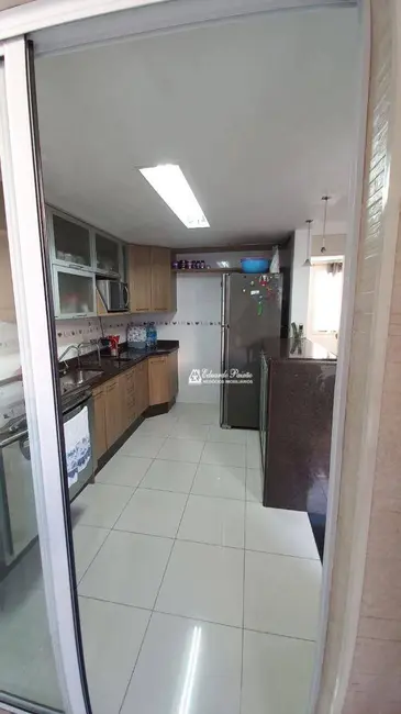 Sobrado com 3 quartos à venda, 110m2 em Jardim Guarulhos, Guarulhos - SP - imagem 6 Foto 6 de Sobrado com 3 quartos à venda, 110m2 em Jardim Guarulhos, Guarulhos - SP