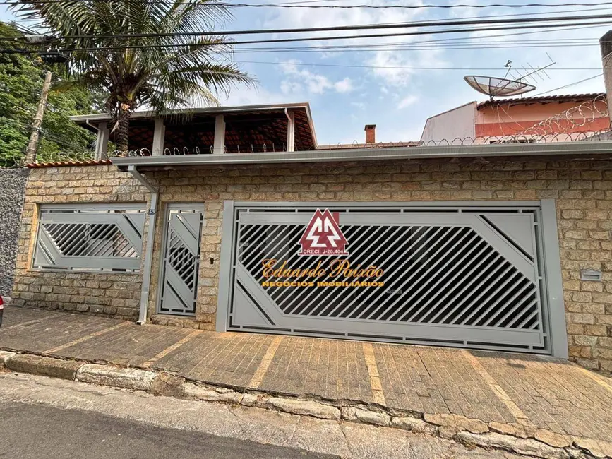 Casa com 3 quartos à venda, 612m2 em Vila Galvão, Guarulhos - SP - imagem 1 Foto 1 de Casa com 3 quartos à venda, 612m2 em Vila Galvão, Guarulhos - SP