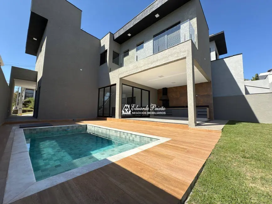 Foto 1 de Sobrado com 3 quartos à venda, 300m2 em Atibaia - SP