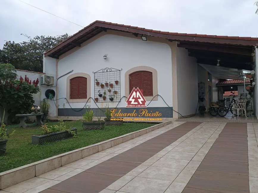 Foto 1 de Casa com 3 quartos à venda, 599m2 em Itanhaem - SP