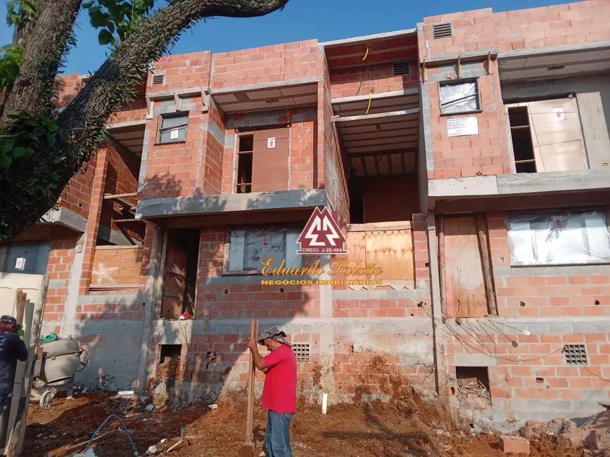 Sobrado com 3 quartos à venda, 180m2 em Jardim Vila Galvão, Guarulhos - SP - imagem 5 Foto 5 de Sobrado com 3 quartos à venda, 180m2 em Jardim Vila Galvão, Guarulhos - SP