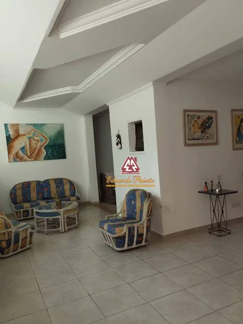 Sobrado com 4 quartos à venda, 250m2 em Jardim Santa Mena, Guarulhos - SP - imagem 5 Foto 5 de Sobrado com 4 quartos à venda, 250m2 em Jardim Santa Mena, Guarulhos - SP