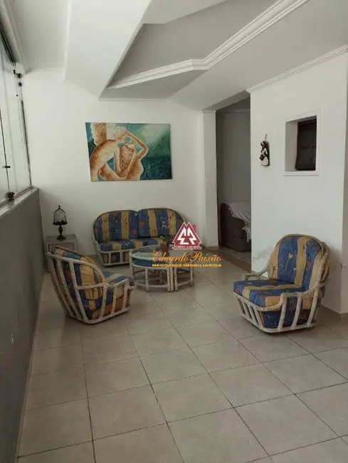 Sobrado com 4 quartos à venda, 250m2 em Jardim Santa Mena, Guarulhos - SP - imagem 7 Foto 7 de Sobrado com 4 quartos à venda, 250m2 em Jardim Santa Mena, Guarulhos - SP