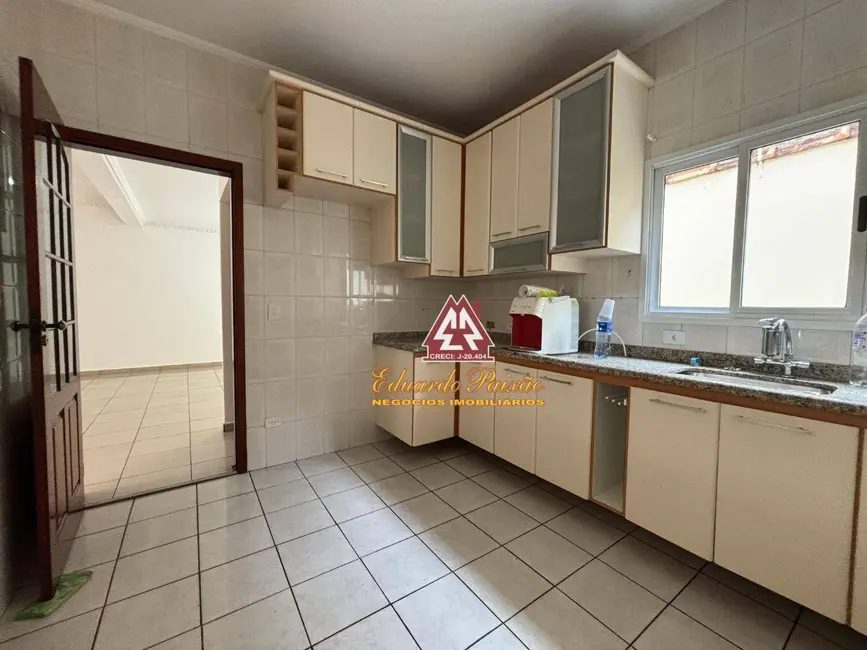 Casa de Condomínio com 3 quartos para alugar, 80m2 em Vale dos Machados, Guarulhos - SP - imagem 8 Foto 8 de Casa de Condomínio com 3 quartos para alugar, 80m2 em Vale dos Machados, Guarulhos - SP