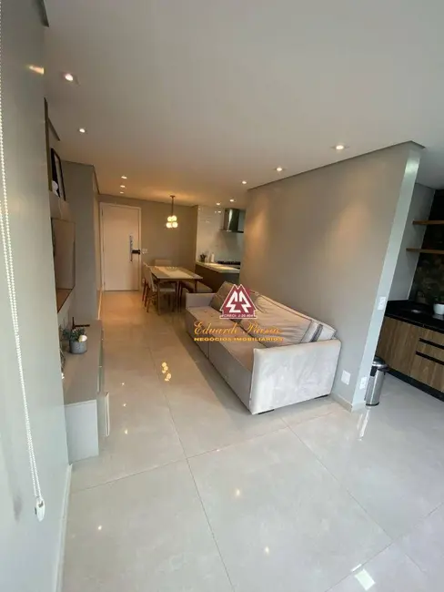 Foto 4 de Apartamento com 2 quartos à venda, 66m2 em Jardim Flor da Montanha, Guarulhos - SP