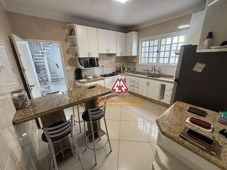 Sobrado com 3 quartos para alugar, 150m2 em Gopoúva, Guarulhos - SP - imagem 7 Foto 7 de Sobrado com 3 quartos para alugar, 150m2 em Gopoúva, Guarulhos - SP