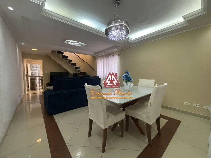 Sobrado com 3 quartos para alugar, 150m2 em Gopoúva, Guarulhos - SP - imagem 1 Foto 1 de Sobrado com 3 quartos para alugar, 150m2 em Gopoúva, Guarulhos - SP