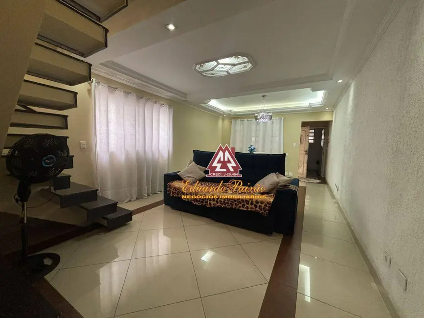 Sobrado com 3 quartos para alugar, 150m2 em Gopoúva, Guarulhos - SP - imagem 3 Foto 3 de Sobrado com 3 quartos para alugar, 150m2 em Gopoúva, Guarulhos - SP