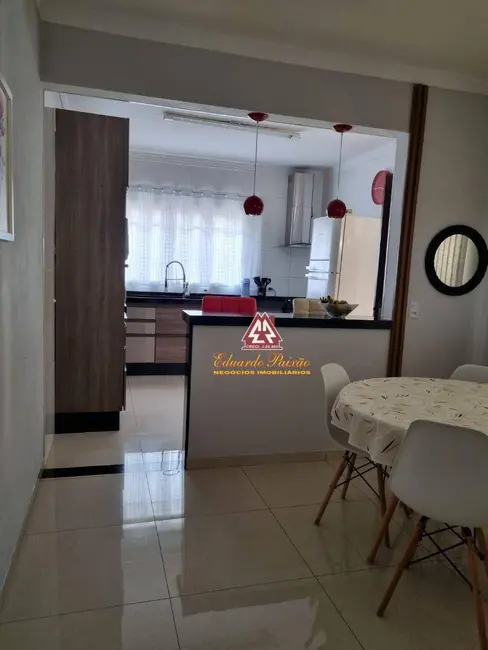 Sobrado com 3 quartos à venda, 150m2 em Gopoúva, Guarulhos - SP - imagem 7 Foto 7 de Sobrado com 3 quartos à venda, 150m2 em Gopoúva, Guarulhos - SP