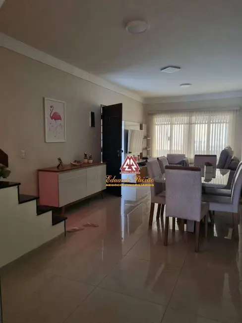 Sobrado com 3 quartos à venda, 150m2 em Gopoúva, Guarulhos - SP - imagem 1 Foto 1 de Sobrado com 3 quartos à venda, 150m2 em Gopoúva, Guarulhos - SP