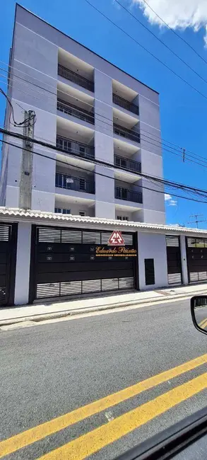 Apartamento com 3 quartos para alugar, 55m2 em Vila Iris, Guarulhos - SP - imagem 1 Foto 1 de Apartamento com 3 quartos para alugar, 55m2 em Vila Iris, Guarulhos - SP