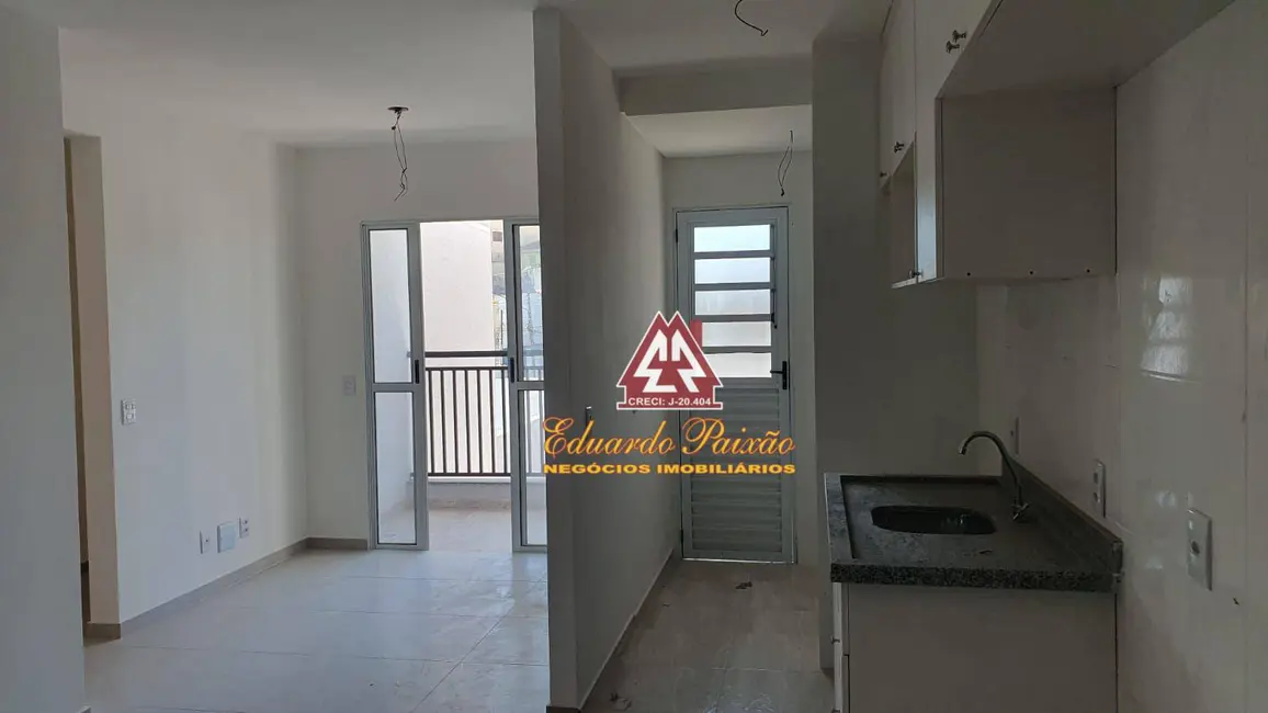 Apartamento com 3 quartos para alugar, 55m2 em Vila Iris, Guarulhos - SP - imagem 7 Foto 7 de Apartamento com 3 quartos para alugar, 55m2 em Vila Iris, Guarulhos - SP