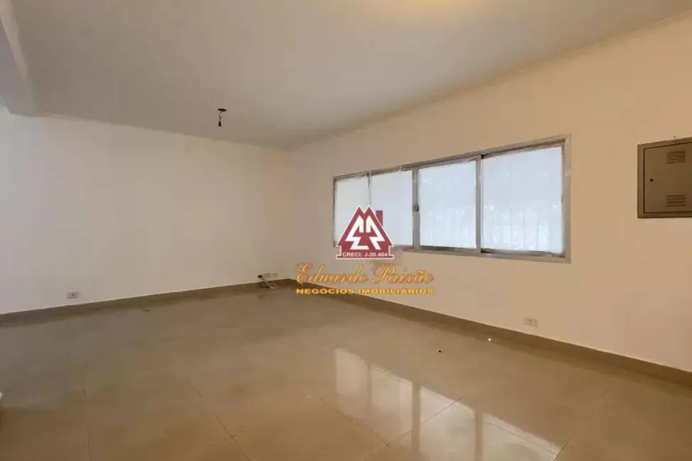 Casa com 4 quartos para alugar, 255m2 em Jardim Tranqüilidade, Guarulhos - SP - imagem 3 Foto 3 de Casa com 4 quartos para alugar, 255m2 em Jardim Tranqüilidade, Guarulhos - SP