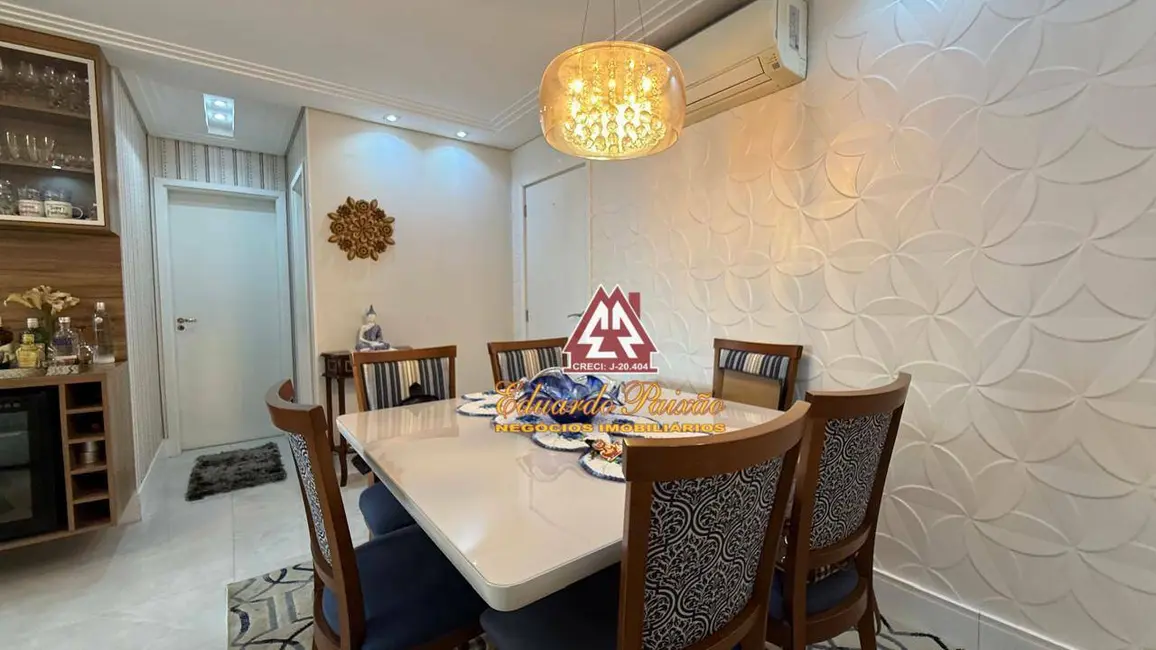 Apartamento com 4 quartos à venda, 217m2 em Jardim Flor da Montanha, Guarulhos - SP - imagem 9 Foto 9 de Apartamento com 4 quartos à venda, 217m2 em Jardim Flor da Montanha, Guarulhos - SP