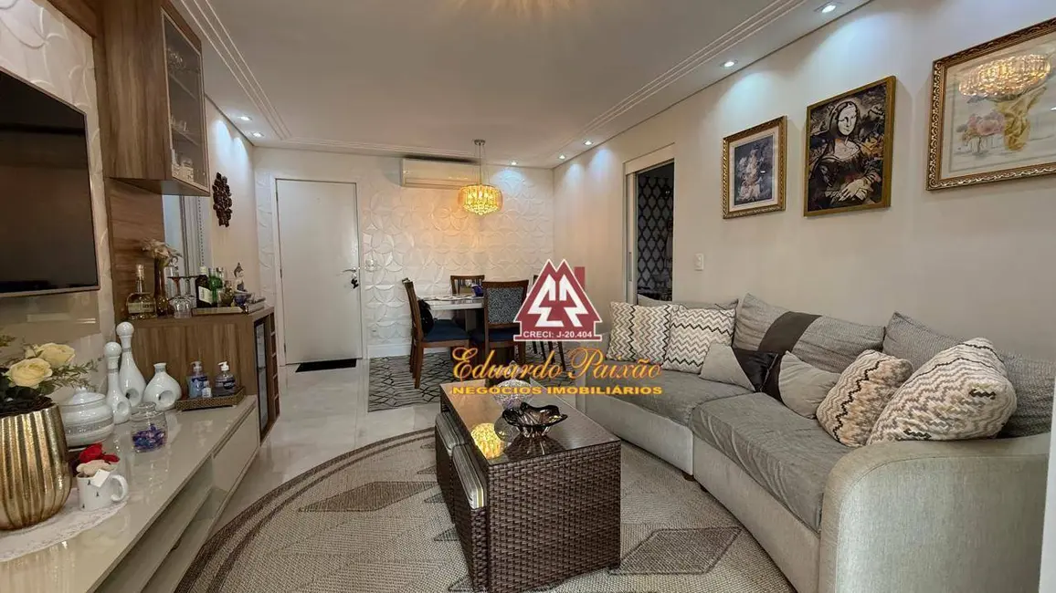 Apartamento com 4 quartos à venda, 217m2 em Jardim Flor da Montanha, Guarulhos - SP - imagem 8 Foto 8 de Apartamento com 4 quartos à venda, 217m2 em Jardim Flor da Montanha, Guarulhos - SP