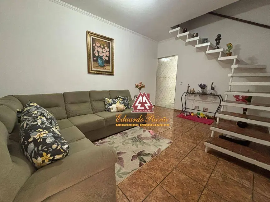 Foto 6 de Sobrado com 3 quartos para alugar, 125m2 em Jardim Santa Cecília, Guarulhos - SP