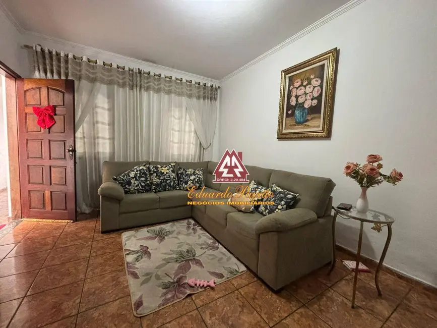 Foto 4 de Sobrado com 3 quartos para alugar, 125m2 em Jardim Santa Cecília, Guarulhos - SP