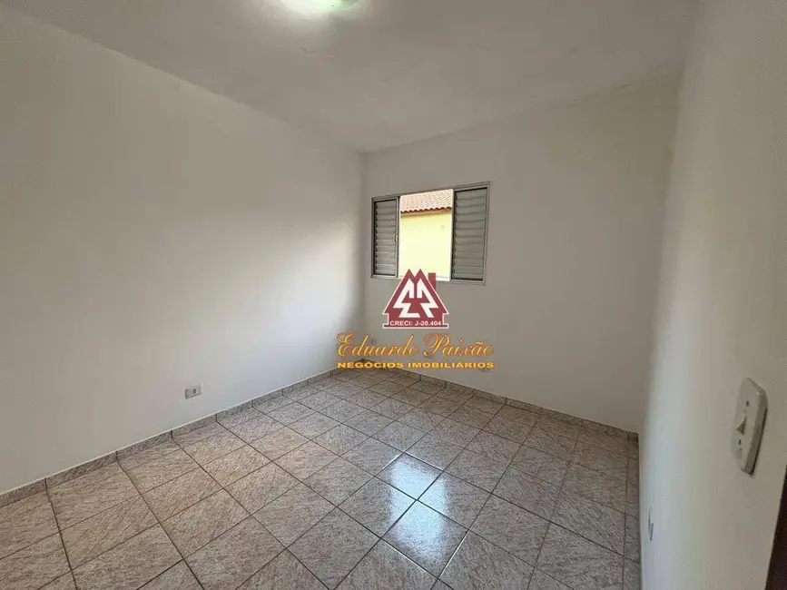 Foto 6 de Casa com 2 quartos para alugar, 100m2 em Parque Santo Antônio, Guarulhos - SP