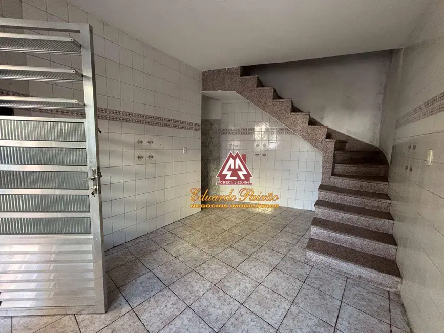 Foto 2 de Casa com 2 quartos para alugar, 100m2 em Parque Santo Antônio, Guarulhos - SP