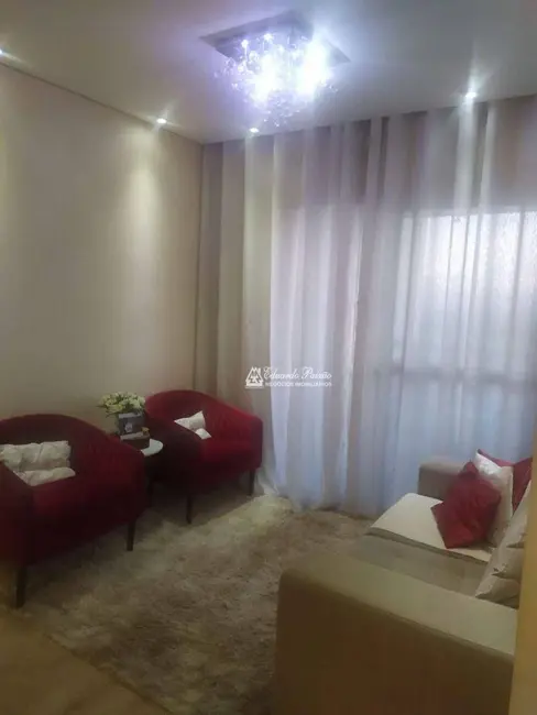 Foto 2 de Apartamento com 3 quartos à venda, 81m2 em Jardim Las Vegas, Guarulhos - SP