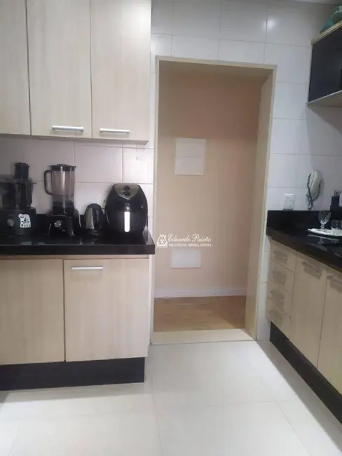 Foto 9 de Apartamento com 3 quartos à venda, 81m2 em Jardim Las Vegas, Guarulhos - SP