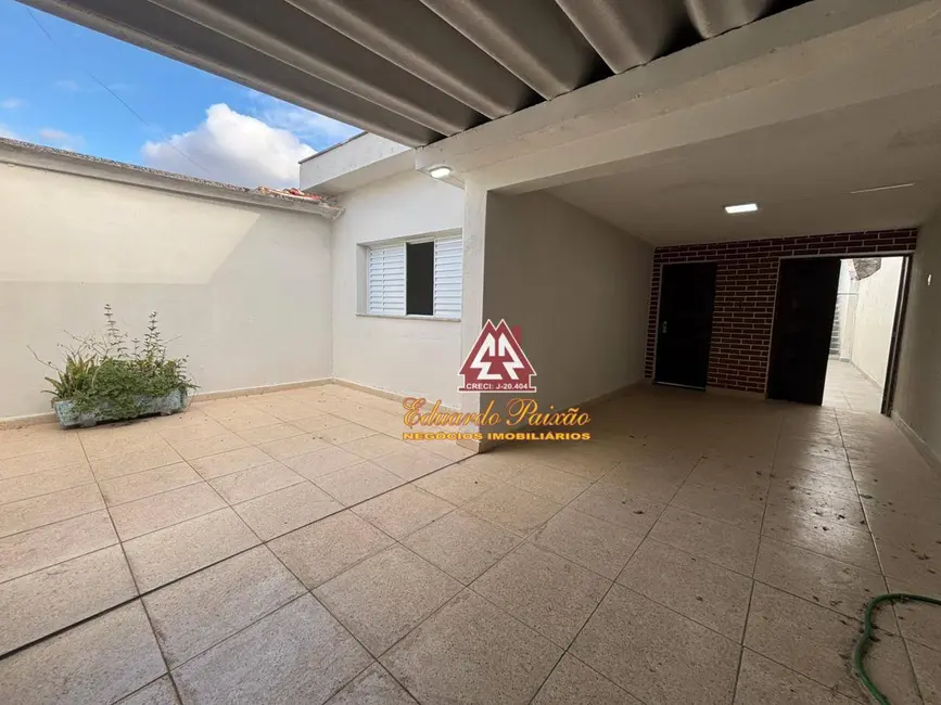 Casa com 2 quartos para alugar, 125m2 em Ponte Grande, Guarulhos - SP - imagem 2 Foto 2 de Casa com 2 quartos para alugar, 125m2 em Ponte Grande, Guarulhos - SP