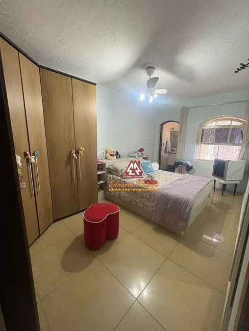 Sobrado com 2 quartos para alugar, 125m2 em Vila Rosália, Guarulhos - SP - imagem 9 Foto 9 de Sobrado com 2 quartos para alugar, 125m2 em Vila Rosália, Guarulhos - SP