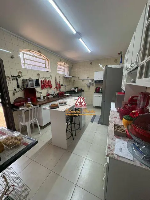 Sobrado com 2 quartos para alugar, 125m2 em Vila Rosália, Guarulhos - SP - imagem 8 Foto 8 de Sobrado com 2 quartos para alugar, 125m2 em Vila Rosália, Guarulhos - SP