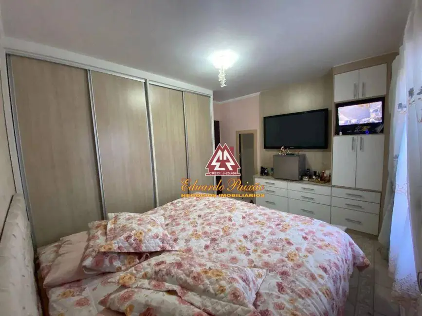 Sobrado com 3 quartos à venda, 125m2 em Jardim Bom Clima, Guarulhos - SP - imagem 6 Foto 6 de Sobrado com 3 quartos à venda, 125m2 em Jardim Bom Clima, Guarulhos - SP