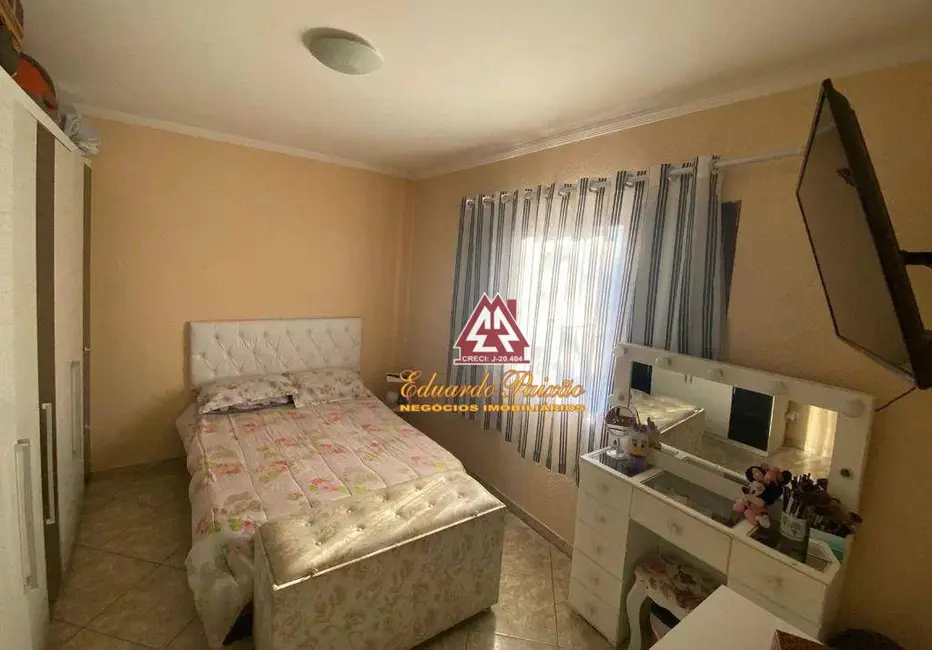 Sobrado com 3 quartos à venda, 125m2 em Jardim Bom Clima, Guarulhos - SP - imagem 7 Foto 7 de Sobrado com 3 quartos à venda, 125m2 em Jardim Bom Clima, Guarulhos - SP