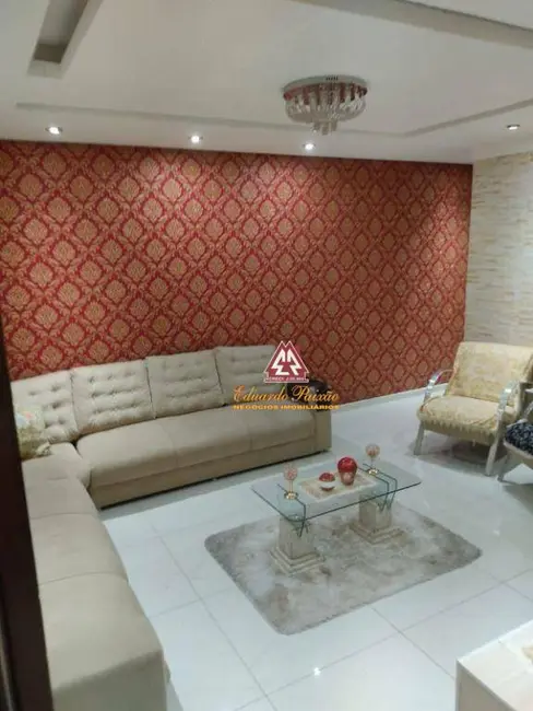 Sobrado com 3 quartos à venda, 125m2 em Jardim Bom Clima, Guarulhos - SP - imagem 4 Foto 4 de Sobrado com 3 quartos à venda, 125m2 em Jardim Bom Clima, Guarulhos - SP