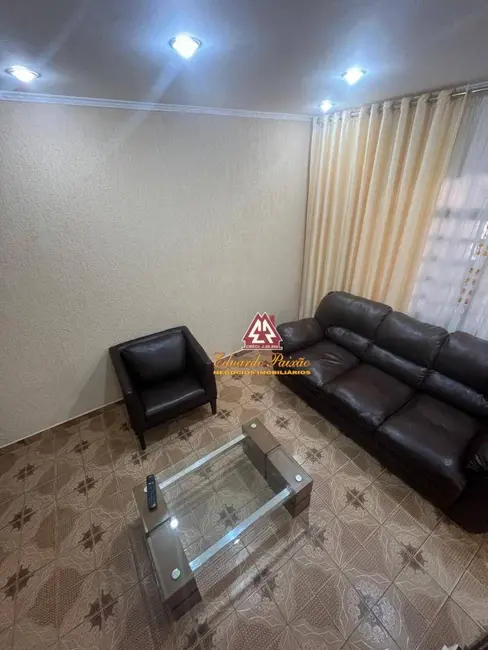 Sobrado com 4 quartos à venda, 150m2 em Vila Flórida, Guarulhos - SP - imagem 3 Foto 3 de Sobrado com 4 quartos à venda, 150m2 em Vila Flórida, Guarulhos - SP