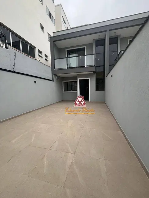 Sobrado com 3 quartos à venda, 200m2 em Vila Rosália, Guarulhos - SP - imagem 1 Foto 1 de Sobrado com 3 quartos à venda, 200m2 em Vila Rosália, Guarulhos - SP