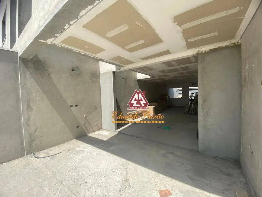 Sobrado com 3 quartos à venda, 125m2 em Jardim Santa Clara, Guarulhos - SP - imagem 4 Foto 4 de Sobrado com 3 quartos à venda, 125m2 em Jardim Santa Clara, Guarulhos - SP