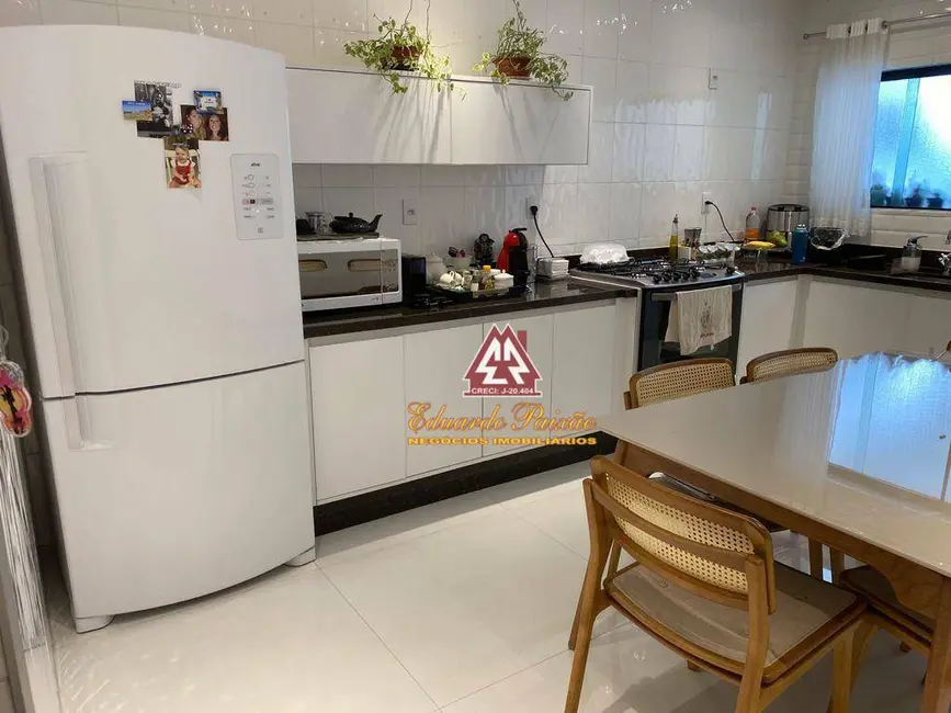 Foto 7 de Sobrado com 4 quartos à venda, 150m2 em Jardim Santa Mena, Guarulhos - SP