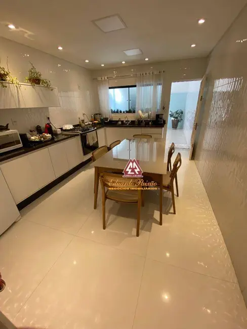 Foto 9 de Sobrado com 4 quartos à venda, 150m2 em Jardim Santa Mena, Guarulhos - SP