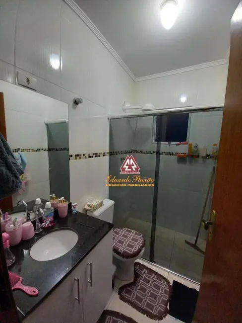 Sobrado com 3 quartos à venda, 125m2 em Jardim Santa Clara, Guarulhos - SP - imagem 9 Foto 9 de Sobrado com 3 quartos à venda, 125m2 em Jardim Santa Clara, Guarulhos - SP
