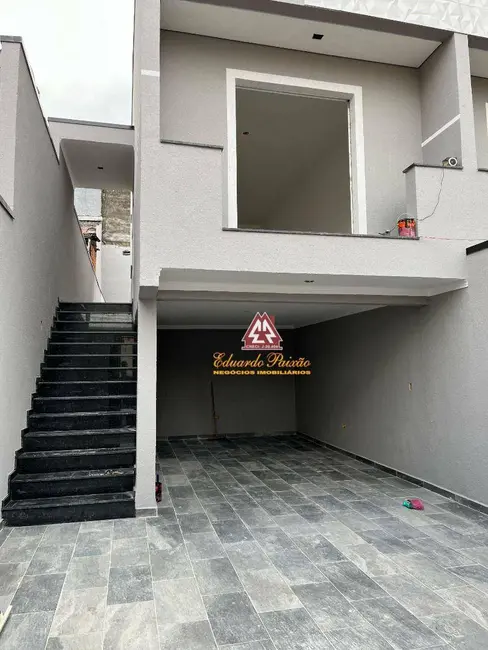 Sobrado com 3 quartos à venda, 125m2 em Jardim Terezópolis, Guarulhos - SP - imagem 2 Foto 2 de Sobrado com 3 quartos à venda, 125m2 em Jardim Terezópolis, Guarulhos - SP