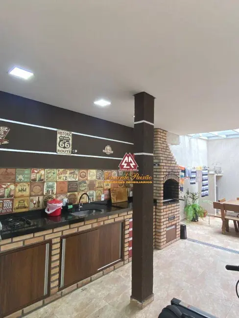 Sobrado com 3 quartos à venda, 150m2 em Guarulhos - SP - imagem 8 Foto 8 de Sobrado com 3 quartos à venda, 150m2 em Guarulhos - SP